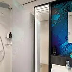 Ibis Styles Centre 3*