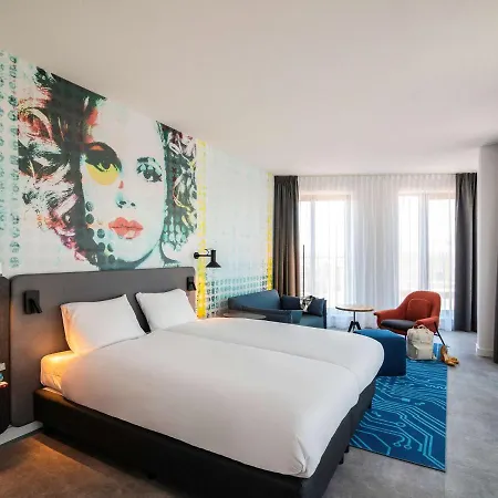 Ibis Styles Centre Hotel 3*