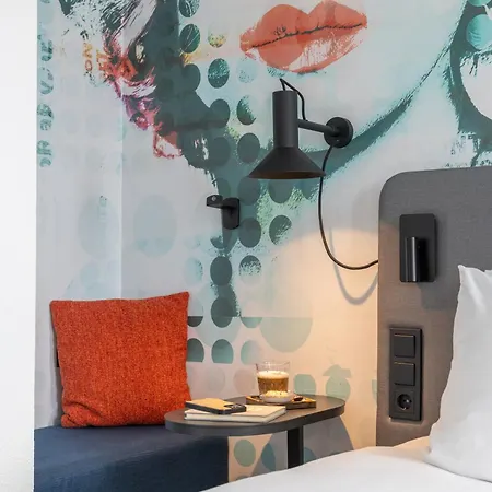 Ibis Styles Centre Hotel 3*