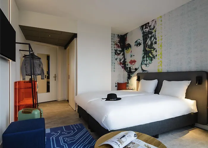 Ibis Styles Centre Делфт